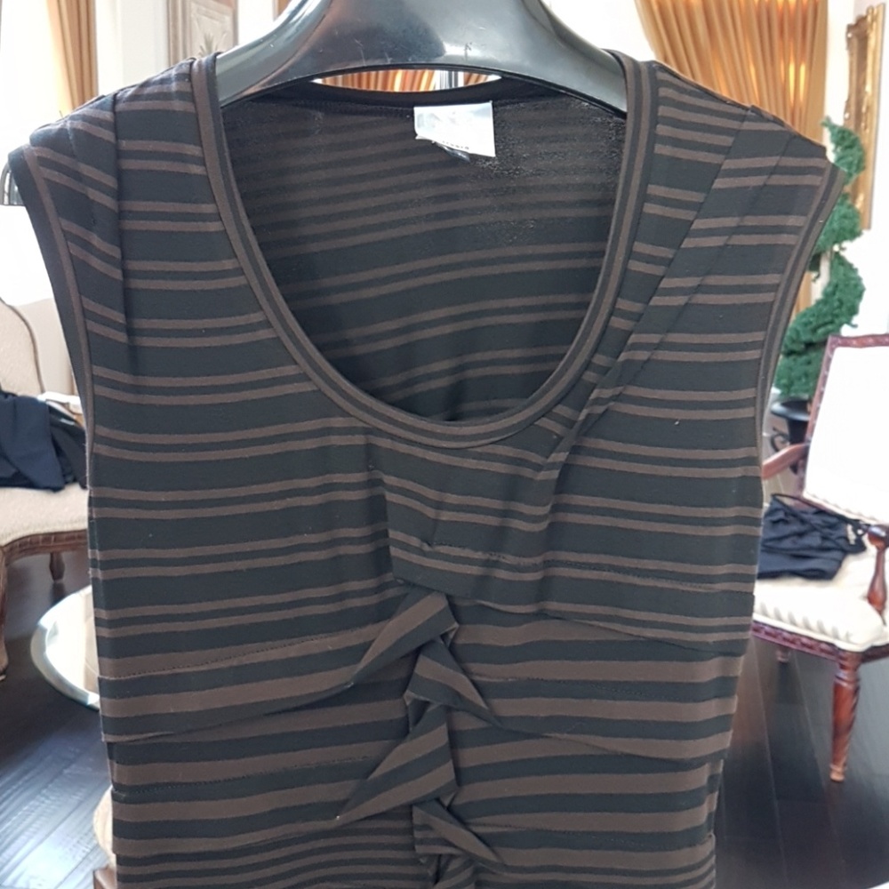 Dress - Picture 2 of 4